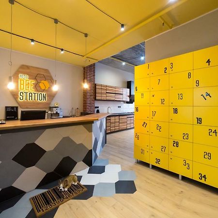 Hotel Bee Station 基輔 外观 照片