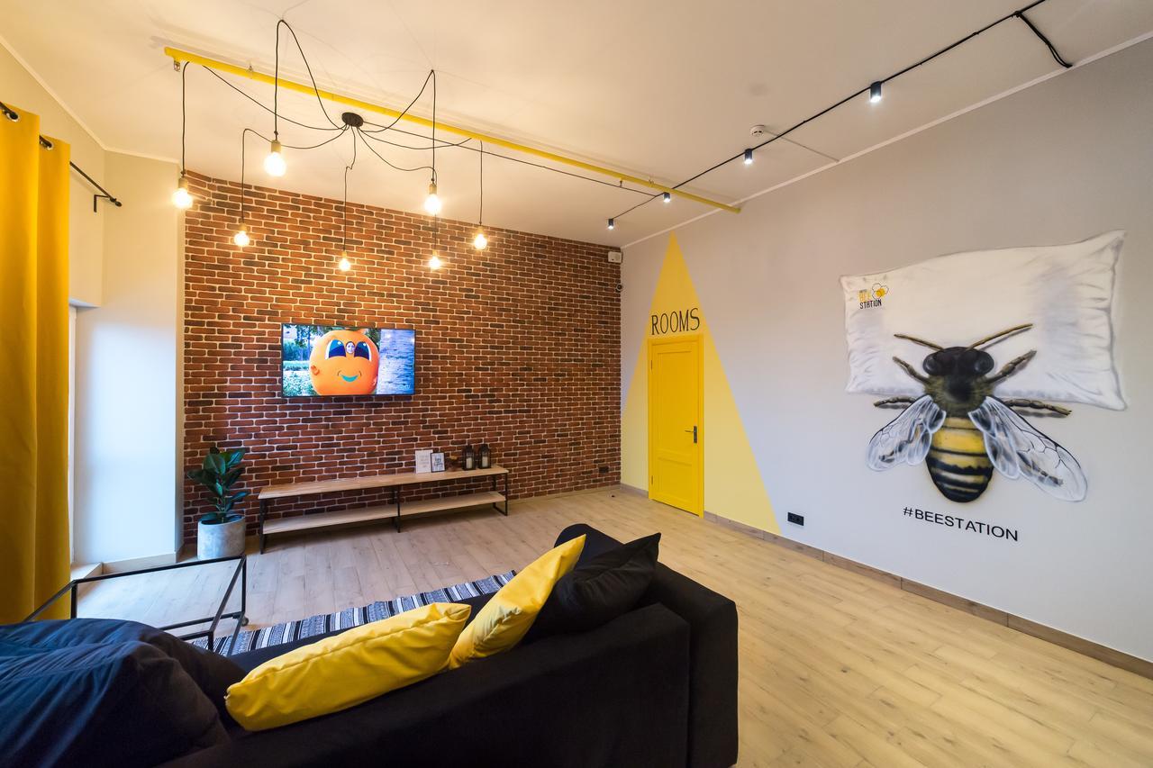 Hotel Bee Station 基輔 外观 照片
