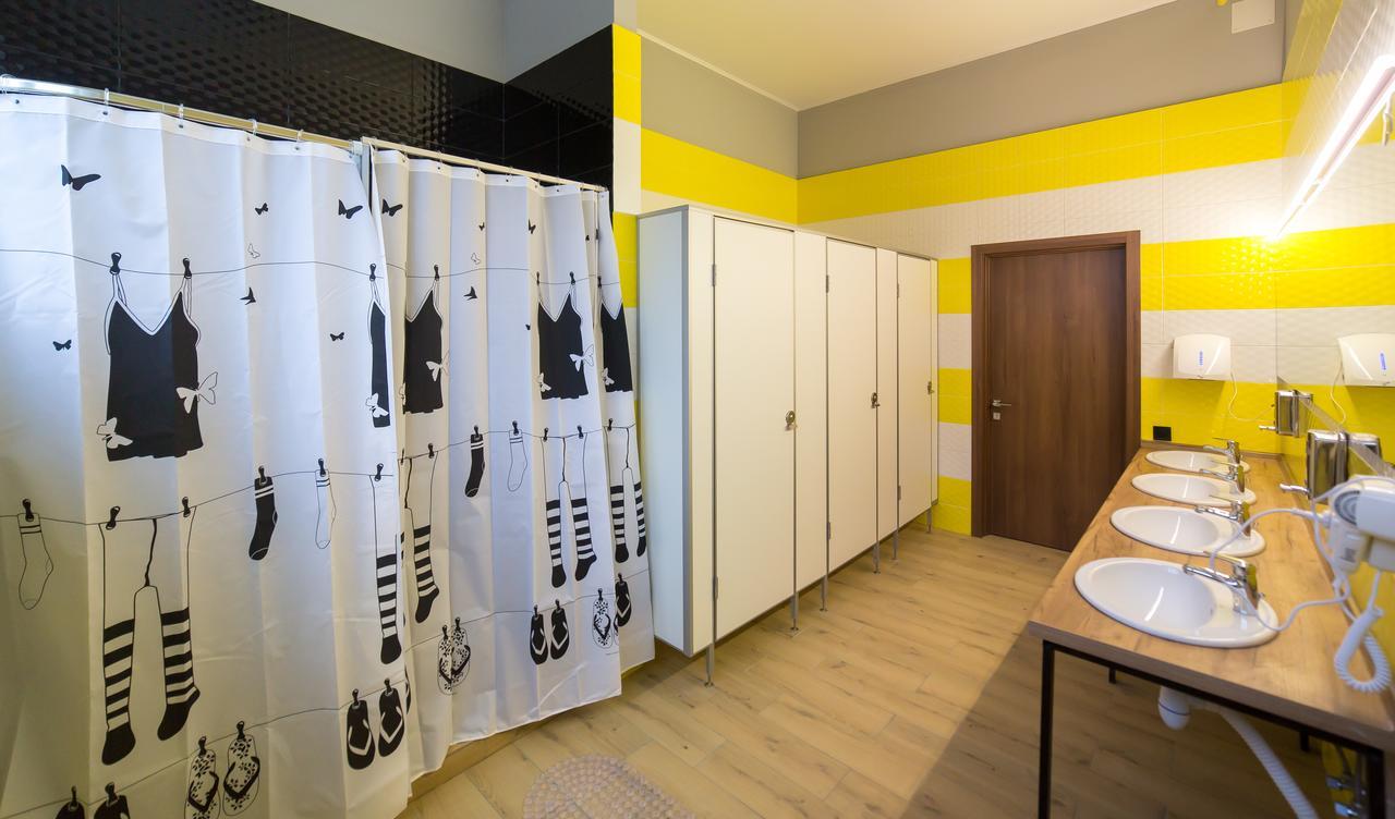 Hotel Bee Station 基輔 外观 照片